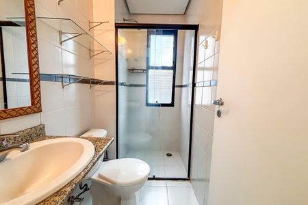 Apartamento para alugar com 64m², 2 quartos e 2 vagas Apartamento para alugar com 64m², 2 quartos e 2 vagasBanheiro