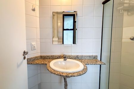Apartamento para alugar com 64m², 2 quartos e 2 vagas Apartamento para alugar com 64m², 2 quartos e 2 vagasBanheiro