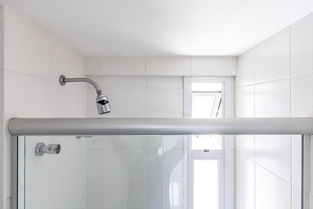 Apartamento para alugar com 90m², 2 quartos e 2 vagas Apartamento para alugar com 90m², 2 quartos e 2 vagasBanheiro social