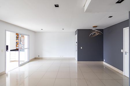 Apartamento para alugar com 90m², 2 quartos e 2 vagas Apartamento para alugar com 90m², 2 quartos e 2 vagasSala