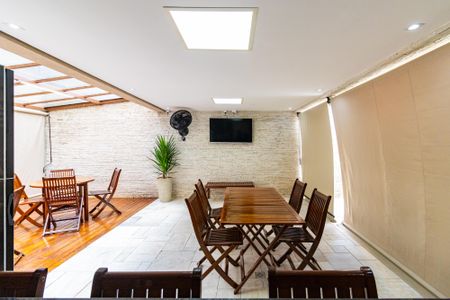 Apartamento para alugar com 90m², 2 quartos e 2 vagas Apartamento para alugar com 90m², 2 quartos e 2 vagasÁrea comum