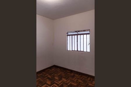 Quarto de casa para alugar com 1 quarto, 75m² em Milionários (barreiro), Belo Horizonte
