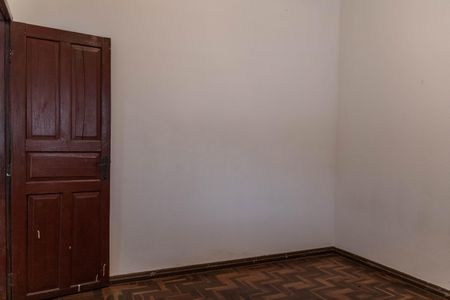 Quarto de casa para alugar com 1 quarto, 75m² em Milionários (barreiro), Belo Horizonte