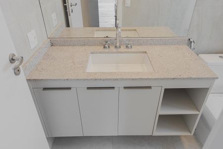 Apartamento à venda com 86m², 2 quartos e 1 vagaBanheiro da Suíte