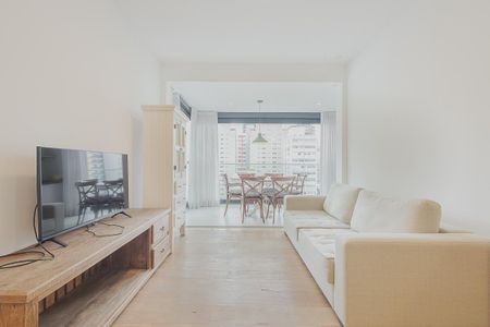 Apartamento à venda com 86m², 2 quartos e 1 vaga Apartamento à venda com 86m², 2 quartos e 1 vagaSala