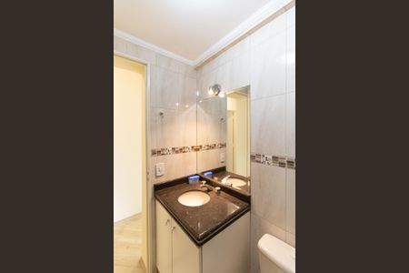 Apartamento à venda com 70m², 3 quartos e 1 vaga Apartamento à venda com 70m², 3 quartos e 1 vagaBanheiro Social