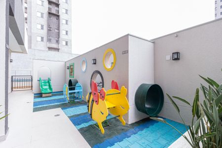 Apartamento à venda com 37m², 1 quarto e 1 vaga Apartamento à venda com 37m², 1 quarto e 1 vagaÁrea comum - Playground