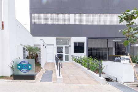 Apartamento à venda com 37m², 1 quarto e 1 vaga Apartamento à venda com 37m², 1 quarto e 1 vagaFachada