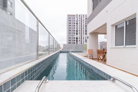 Apartamento à venda com 37m², 1 quarto e 1 vaga Apartamento à venda com 37m², 1 quarto e 1 vagaÁrea comum - Piscina