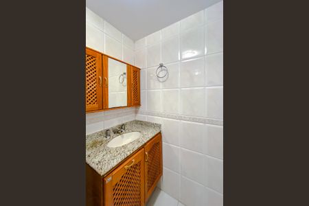 Apartamento à venda com 65m², 3 quartos e 1 vagaBanheiro Social