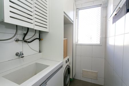 Apartamento à venda com 74m², 3 quartos e 1 vagaÁrea de Serviço