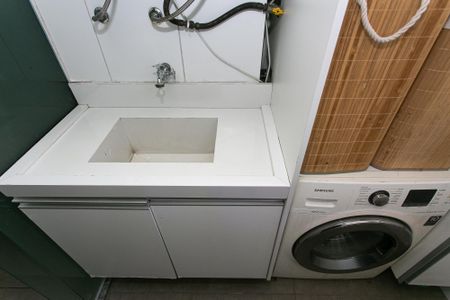 Apartamento à venda com 74m², 3 quartos e 1 vagaÁrea de Serviço
