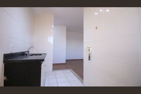 Apartamento para alugar com 50m², 2 quartos e 1 vaga Apartamento para alugar com 50m², 2 quartos e 1 vagaCozinha e Área de Serviço