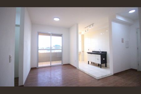 Sala de apartamento para alugar com 2 quartos, 50m² em Vila Metalúrgica, São Paulo
