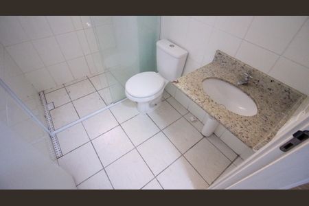 Apartamento para alugar com 50m², 2 quartos e 1 vaga Apartamento para alugar com 50m², 2 quartos e 1 vagaBanheiro