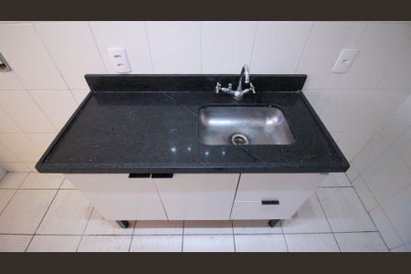 Apartamento para alugar com 50m², 2 quartos e 1 vaga Apartamento para alugar com 50m², 2 quartos e 1 vagaCozinha e Área de Serviço