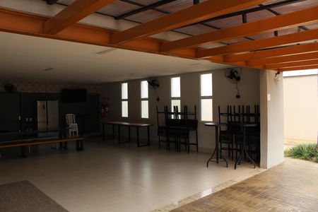 Apartamento para alugar com 50m², 2 quartos e 1 vagaÁrea comum