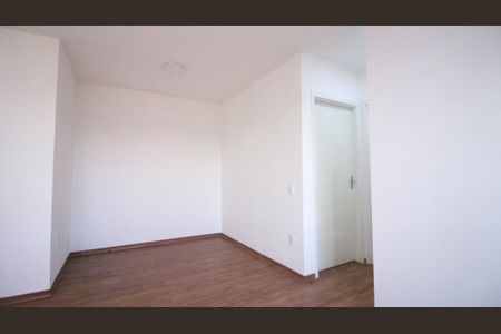 Sala de apartamento para alugar com 2 quartos, 50m² em Vila Metalúrgica, São Paulo