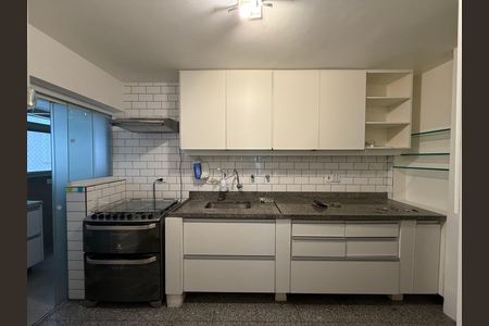 Apartamento à venda com 100m², 2 quartos e 1 vaga Apartamento à venda com 100m², 2 quartos e 1 vagaCozinha