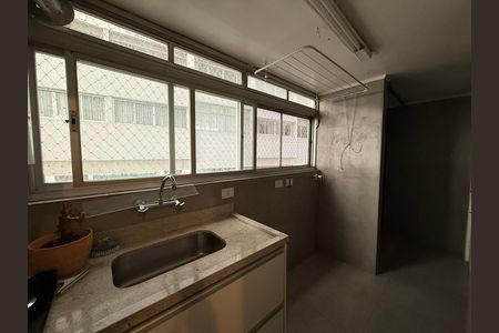 Apartamento à venda com 100m², 2 quartos e 1 vaga Apartamento à venda com 100m², 2 quartos e 1 vagaÁrea de serviço