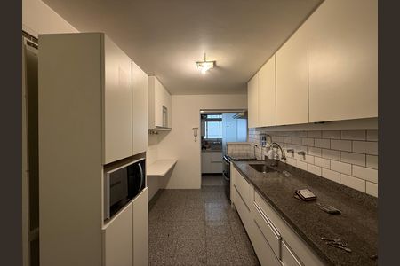 Apartamento à venda com 100m², 2 quartos e 1 vaga Apartamento à venda com 100m², 2 quartos e 1 vagaCozinha