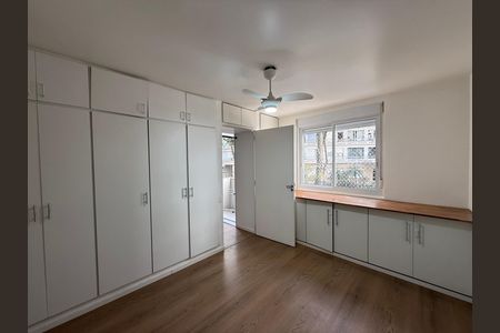 Apartamento à venda com 100m², 2 quartos e 1 vaga Apartamento à venda com 100m², 2 quartos e 1 vagaQuarto