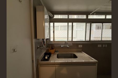 Apartamento à venda com 100m², 2 quartos e 1 vaga Apartamento à venda com 100m², 2 quartos e 1 vagaÁrea de serviço