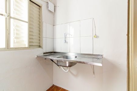 Casa para alugar com 40m², 1 quarto e sem vaga Casa para alugar com 40m², 1 quarto e sem vagaCozinha/Quarto