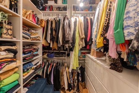 Apartamento à venda com 166m², 4 quartos e 1 vagaCloset do quarto 2