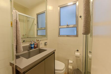 Apartamento à venda com 166m², 4 quartos e 1 vagaBanheiro da Suíte 1