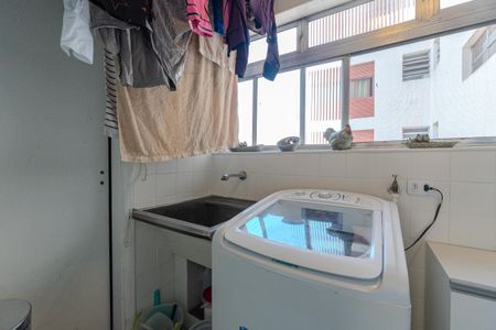 Apartamento à venda com 166m², 4 quartos e 1 vagaÁrea de Serviço