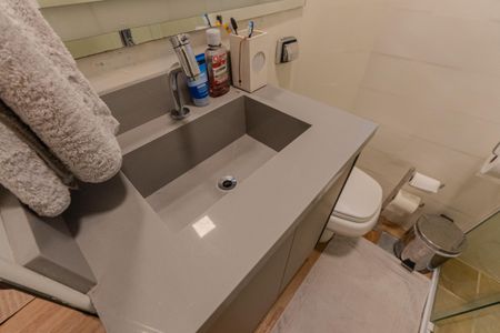 Apartamento à venda com 166m², 4 quartos e 1 vagaBanheiro da Suíte 1