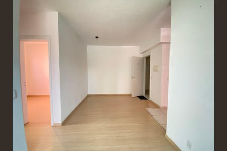 Sala de apartamento à venda com 2 quartos, 48m² em Del Castilho, Rio de Janeiro