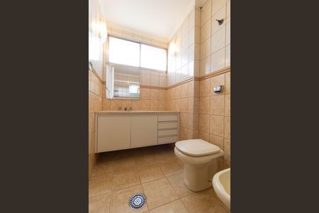 Apartamento à venda com 137m², 3 quartos e 1 vagaBanheiro da Suíte