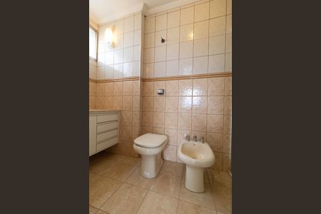 Apartamento à venda com 137m², 3 quartos e 1 vagaBanheiro da Suíte