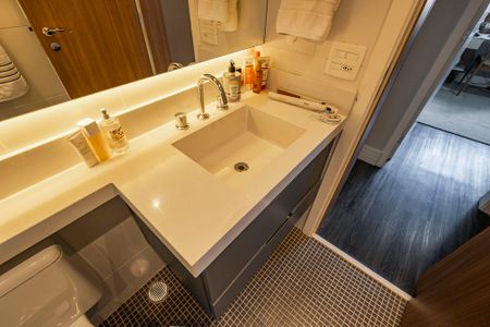 Apartamento à venda com 87m², 2 quartos e 2 vagasBanheiro da Suíte