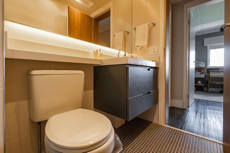 Apartamento à venda com 87m², 2 quartos e 2 vagasBanheiro da Suíte
