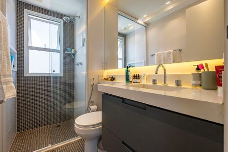 Apartamento à venda com 87m², 2 quartos e 2 vagasBanheiro da Suíte