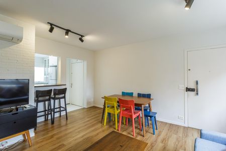 Apartamento para alugar com 78m², 2 quartos e 1 vaga Apartamento para alugar com 78m², 2 quartos e 1 vagaSala