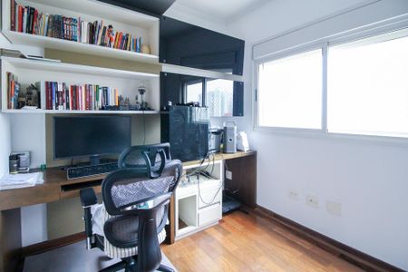 Apartamento para alugar com 285m², 3 quartos e 4 vagasEscritório