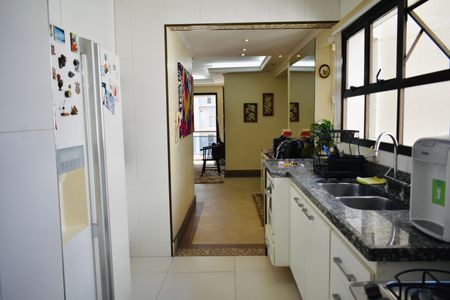 Apartamento à venda com 96m², 3 quartos e 3 vagas Apartamento à venda com 96m², 3 quartos e 3 vagasCozinha