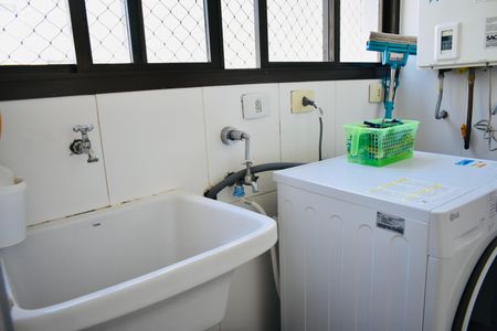 Apartamento à venda com 96m², 3 quartos e 3 vagas Apartamento à venda com 96m², 3 quartos e 3 vagasÁrea de Serviço