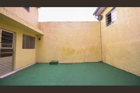 Casa para alugar com 65m², 1 quarto e sem vaga