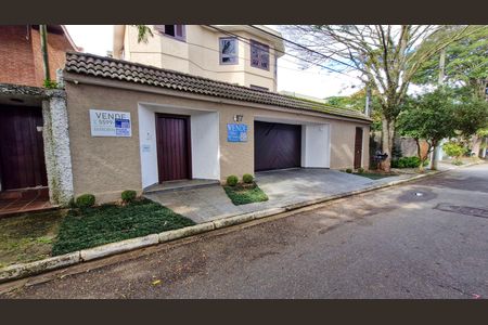 Casa à venda com 500m², 4 quartos e 7 vagasFachada