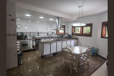Casa à venda com 500m², 4 quartos e 7 vagasCozinha