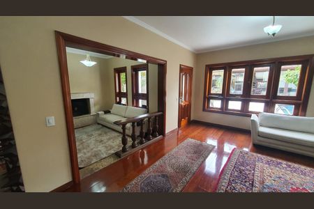 Casa à venda com 500m², 4 quartos e 7 vagasSala