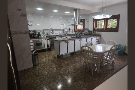 Casa à venda com 500m², 4 quartos e 7 vagasCozinha