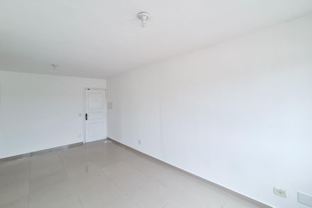 Apartamento para alugar com 74m², 3 quartos e 1 vagaSala