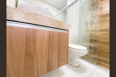 Apartamento para alugar com 83m², 2 quartos e 2 vagas Apartamento para alugar com 83m², 2 quartos e 2 vagasBanheiro social