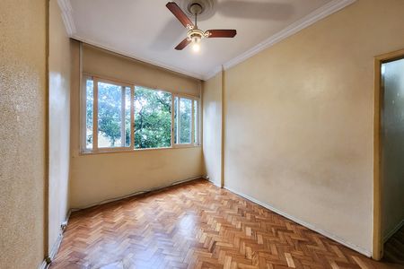 Apartamento à venda com 66m², 2 quartos e sem vaga Apartamento à venda com 66m², 2 quartos e sem vagaSala